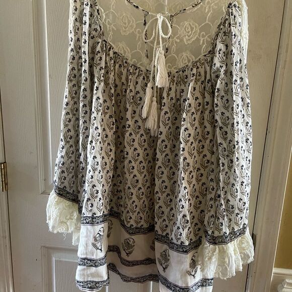 Free People Nomad tunic cotton with lace insert tassels accent size S P - Picture 5 of 11